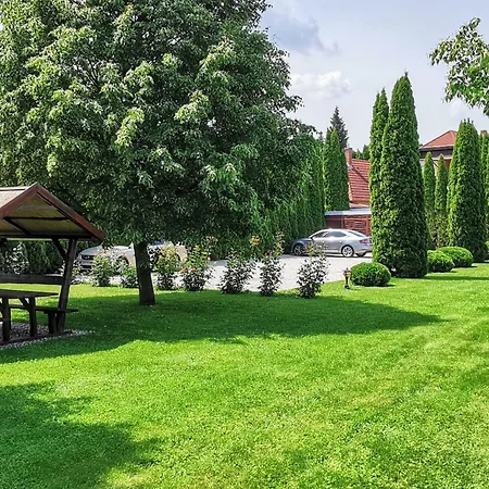 Apartmán Stimmungsvolle Mit Grossem Garten By Interhome *