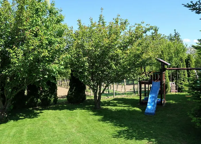 Stimmungsvolle Mit Grossem Garten By Interhome Διαμέρισμα