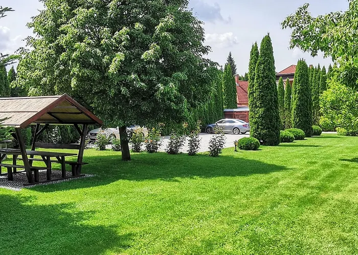 Διαμέρισμα Stimmungsvolle Mit Grossem Garten By Interhome *